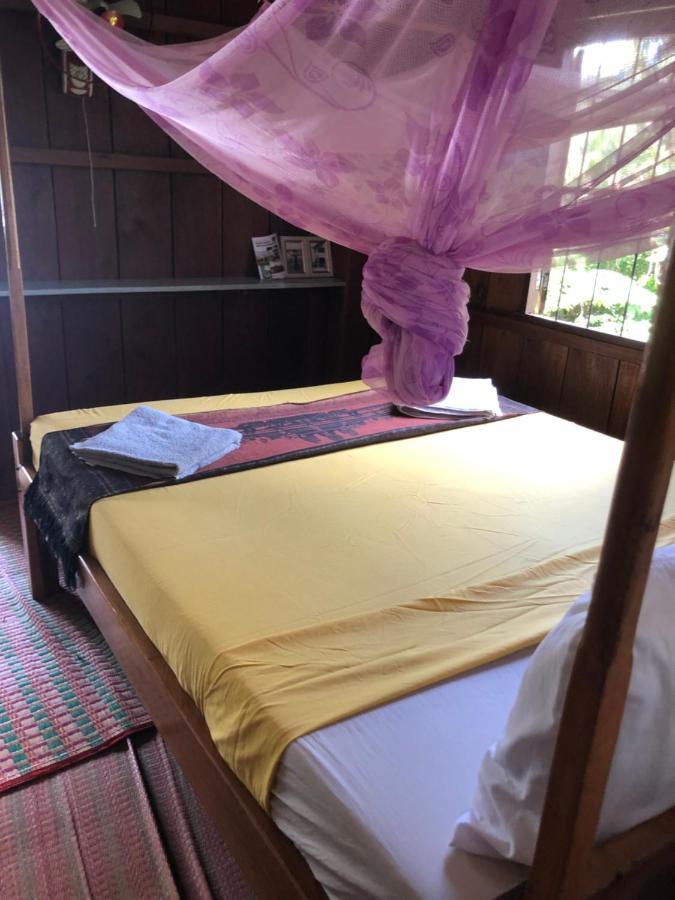 Retro Kampot Guesthouse Eksteriør billede