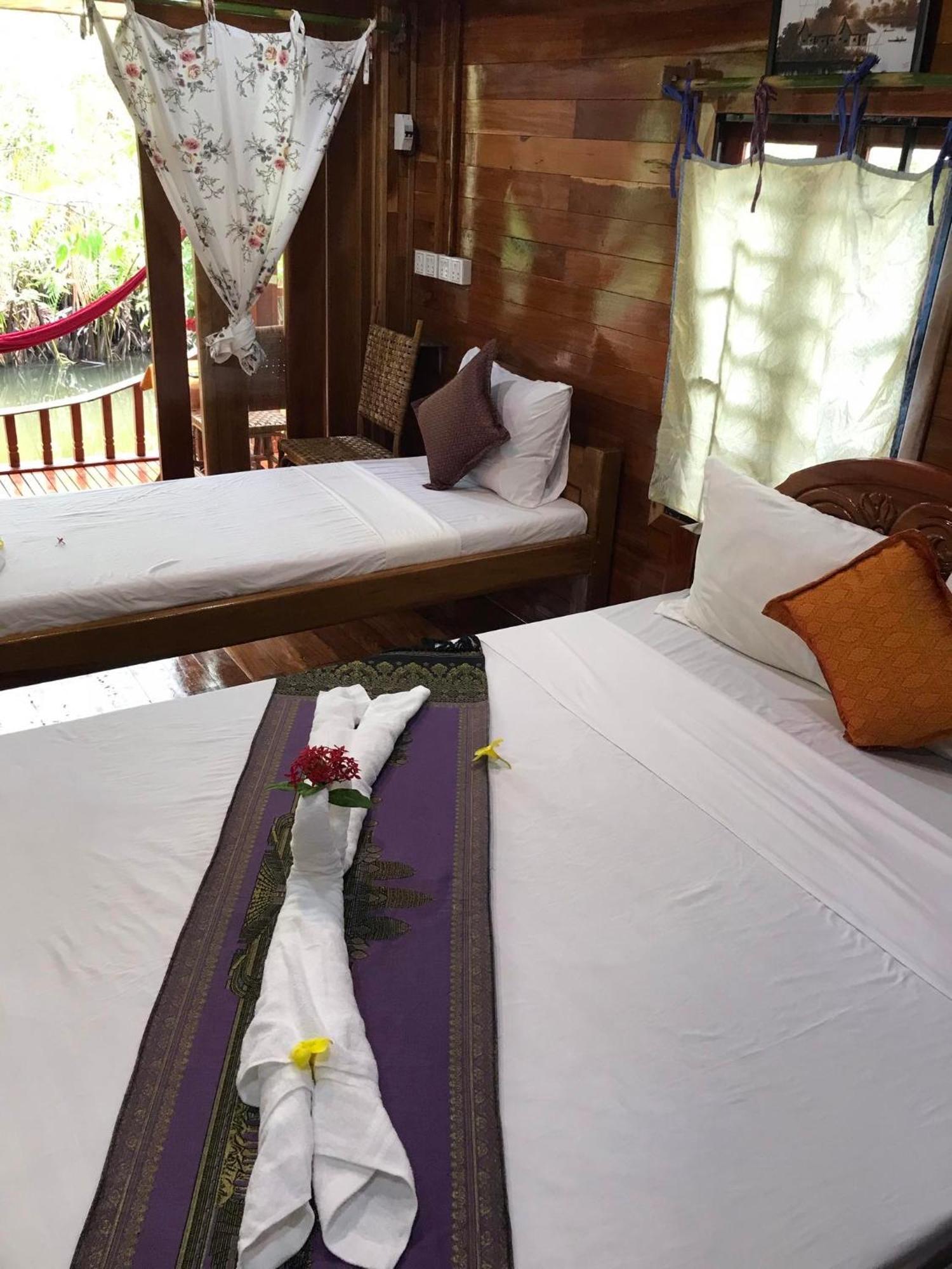Retro Kampot Guesthouse Eksteriør billede